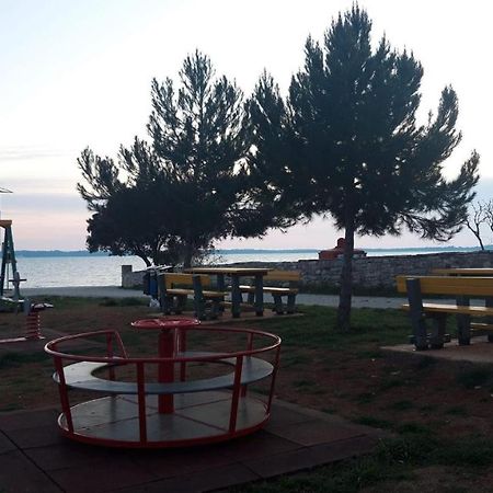Apartman I&I Peroj Bagian luar foto